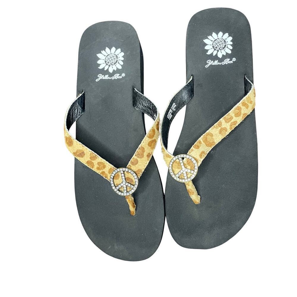 Yellow Box rhinestone peace sign sandals